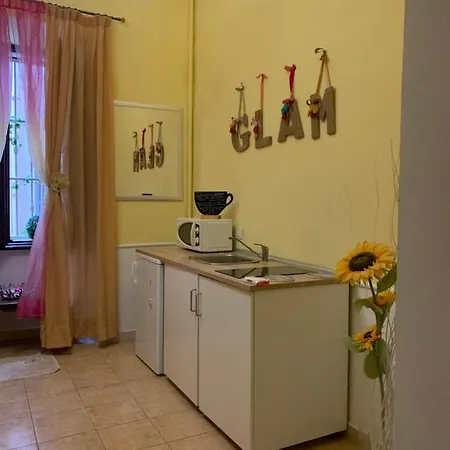Glam Sm Maggiore 3*