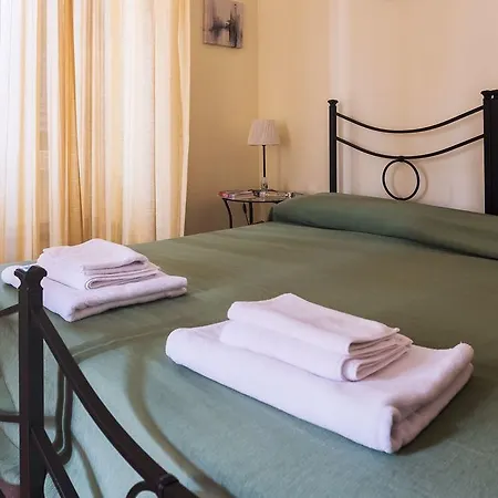 Guest house Glam Sm Maggiore 3*